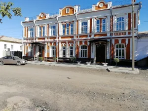 Здание, в котором в апреле-июне 1918 и в августе-ноябре 1919 г. работал А.Е. Карташев (Троицк)