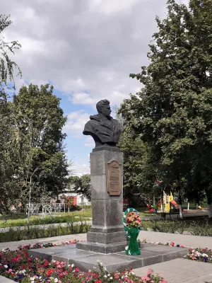 Бюст дважды Героя Советского Союза А.Н. Прохорова