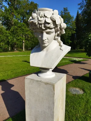 Бюст «Антиной» (Ломоносов)