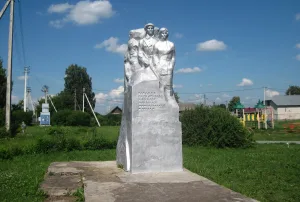 Памятник борцам за власть Советов, погибшим в годы Гражданской войны (Нылга)