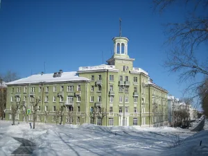 Жилой дом с башней (Озёрск)