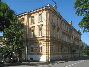 Жилой дом (Кронштадт)