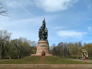 Памятник героям Краснодона (Санкт-Петербург)