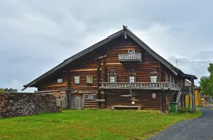 Дом Маньшина (Пономарёва) из деревни Маньшино (остров Кижи)