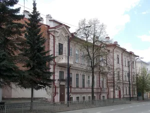 Дом Е.А. Чепурина с флигелем (2 строения) (Казань)