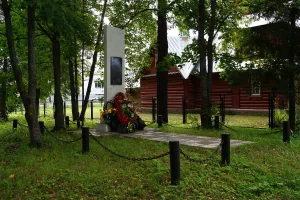 Братская могила советских воинов, погибших в боях с фашистами (Нерль)