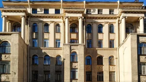 Большая Монетная улица 18, Доходный дом акционерного общества «Строитель»