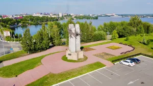 Памятник металлургам Нижнего Тагила